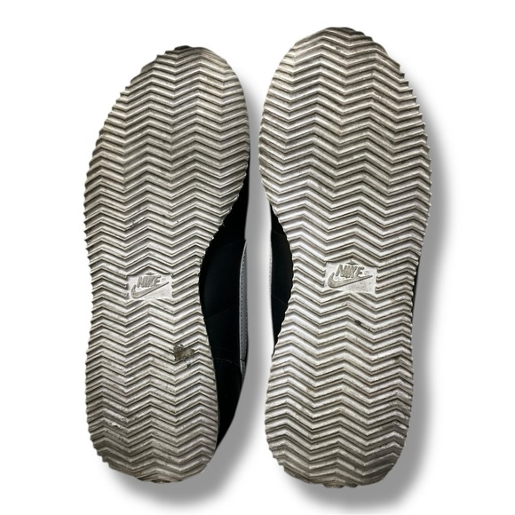 👟 Nike Cortez Black & White Leather Sneakers – Size 8 (Women’s) - Picture 7 of 7